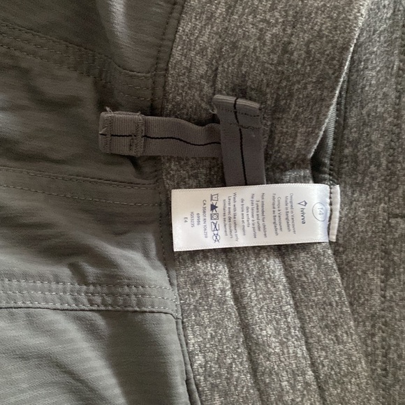 Ivviva/Lululemon girls size 14 Pants - Picture 2 of 3